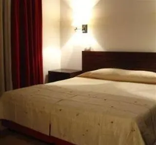 金塔德诺维乡村酒店